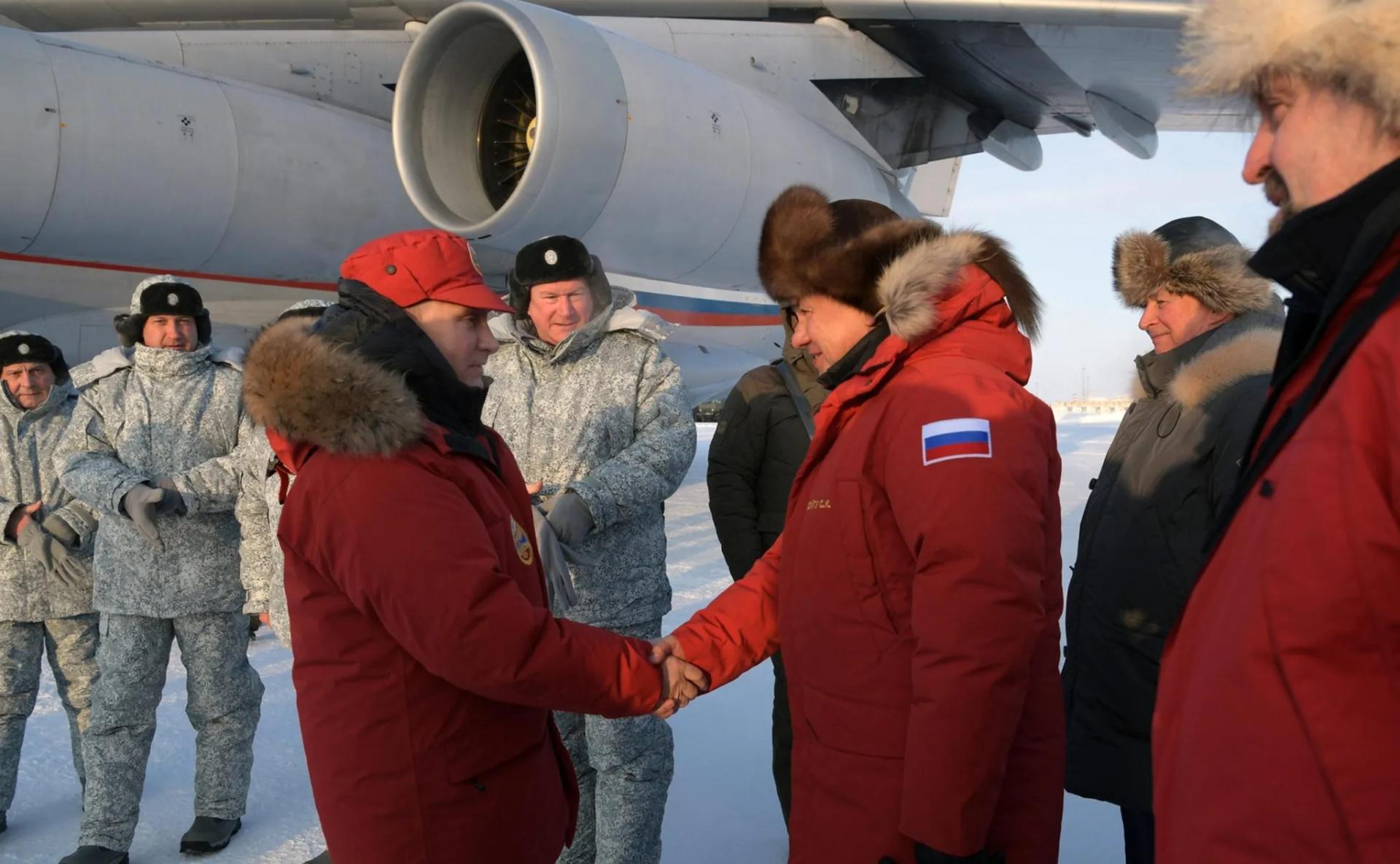 Арктика на передовой: эволюция военной стратегии России в меняющемся регионе
