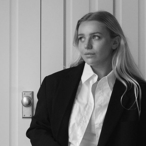 Estelle Dippie of Commonplace