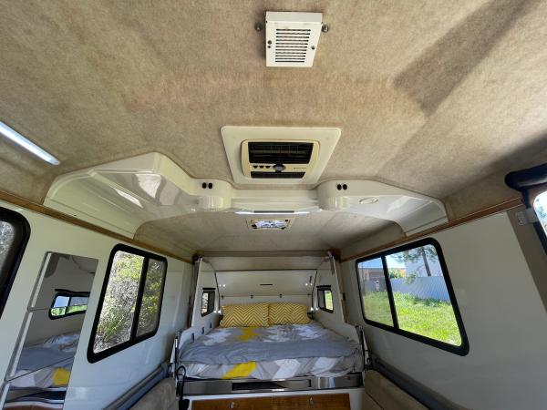 2012 Kimberley Karavan Limited Edition photo 31