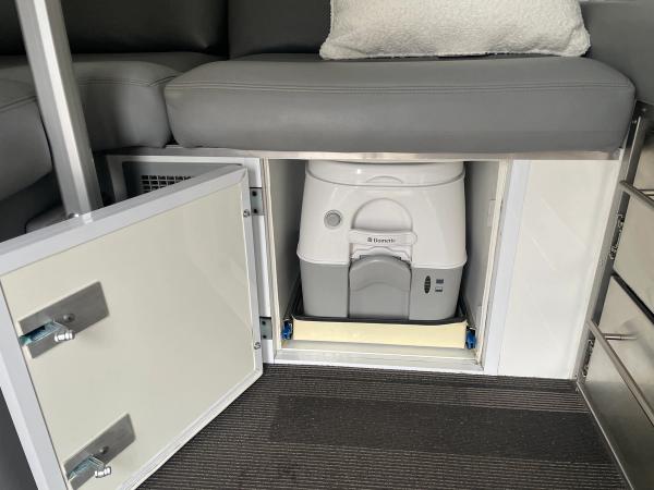 2018 Mountain Trail Campers CXV 3.7 photo 31