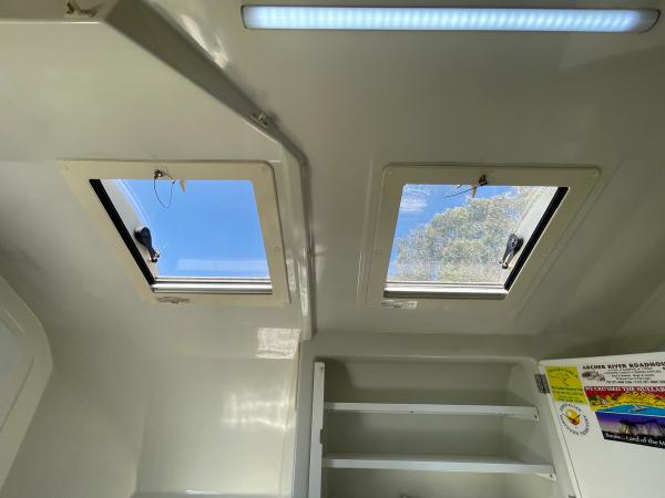 2012 Kimberley Karavan Limited Edition photo 28