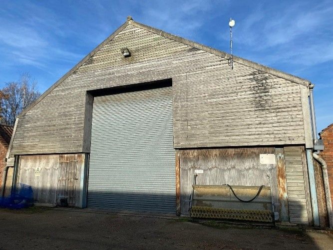 4650ft² Storage Barn - Great Melton