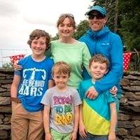 Yvonne, Duncan and their 3 sons