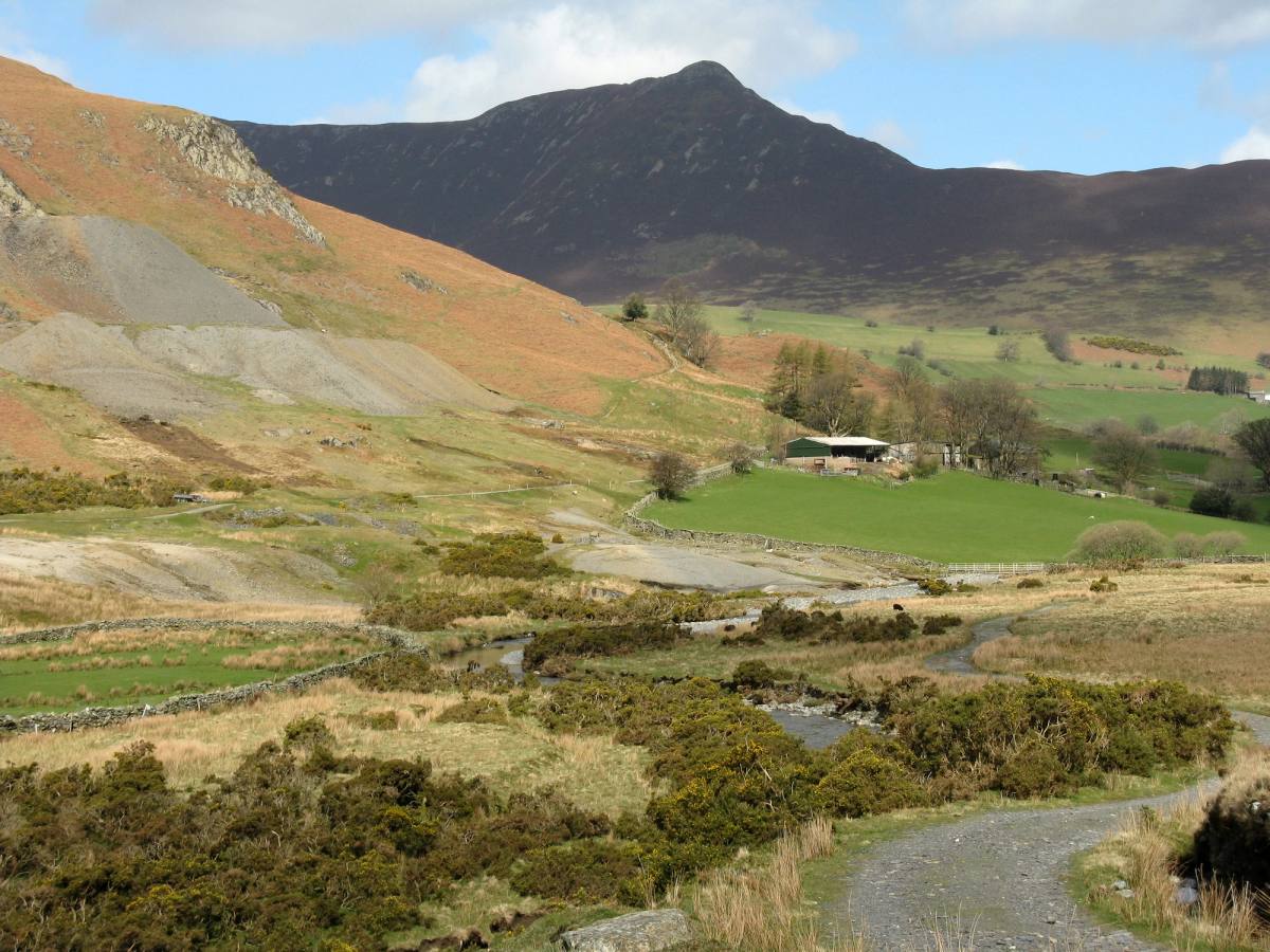 The ridge of Causey Pike rising above the farms and fields of the Newlands valley