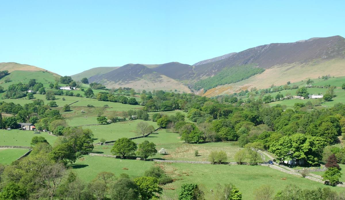 The full ring of fells around the Newlands valley seen from the valley floor