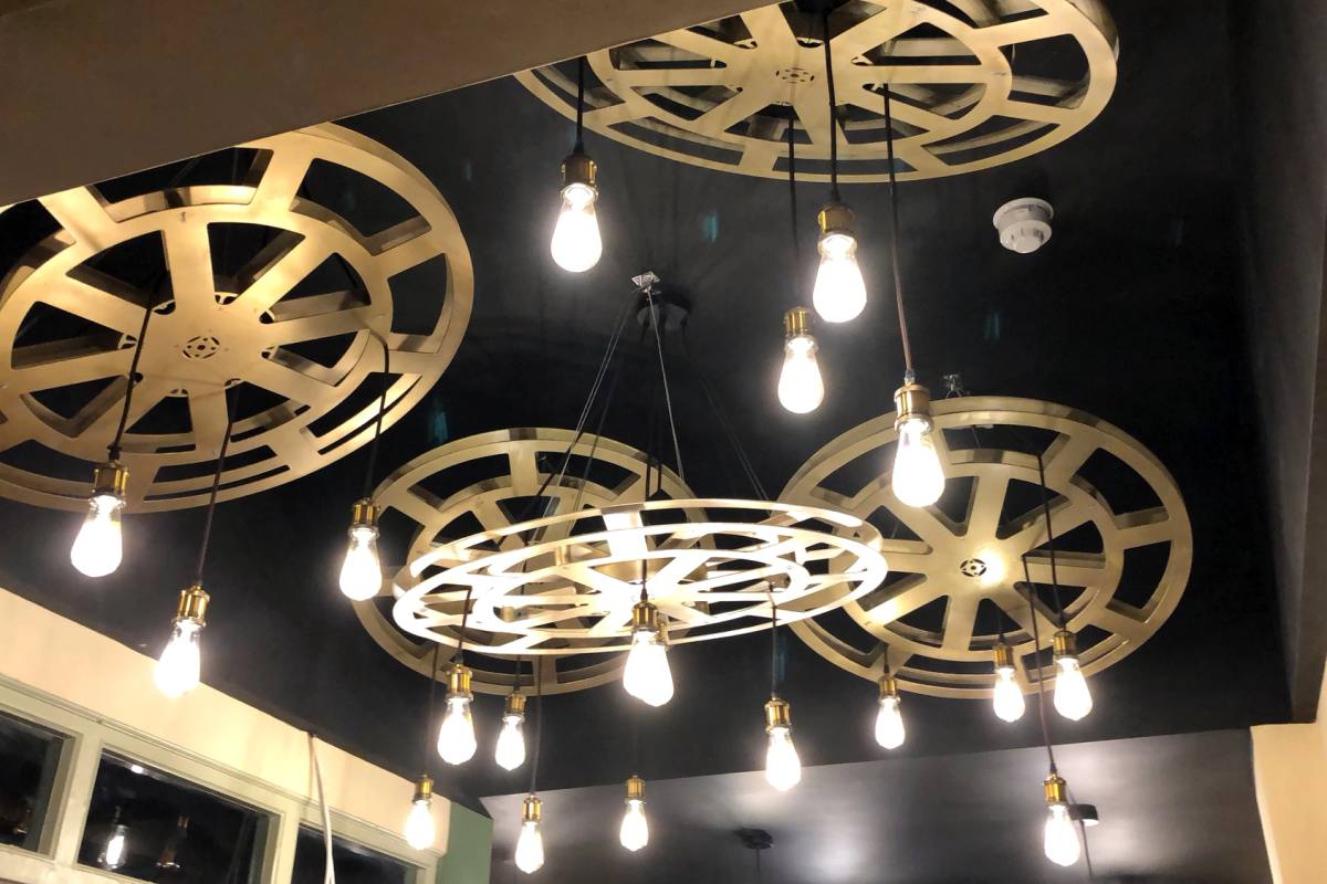 Cinema reel lighting feature