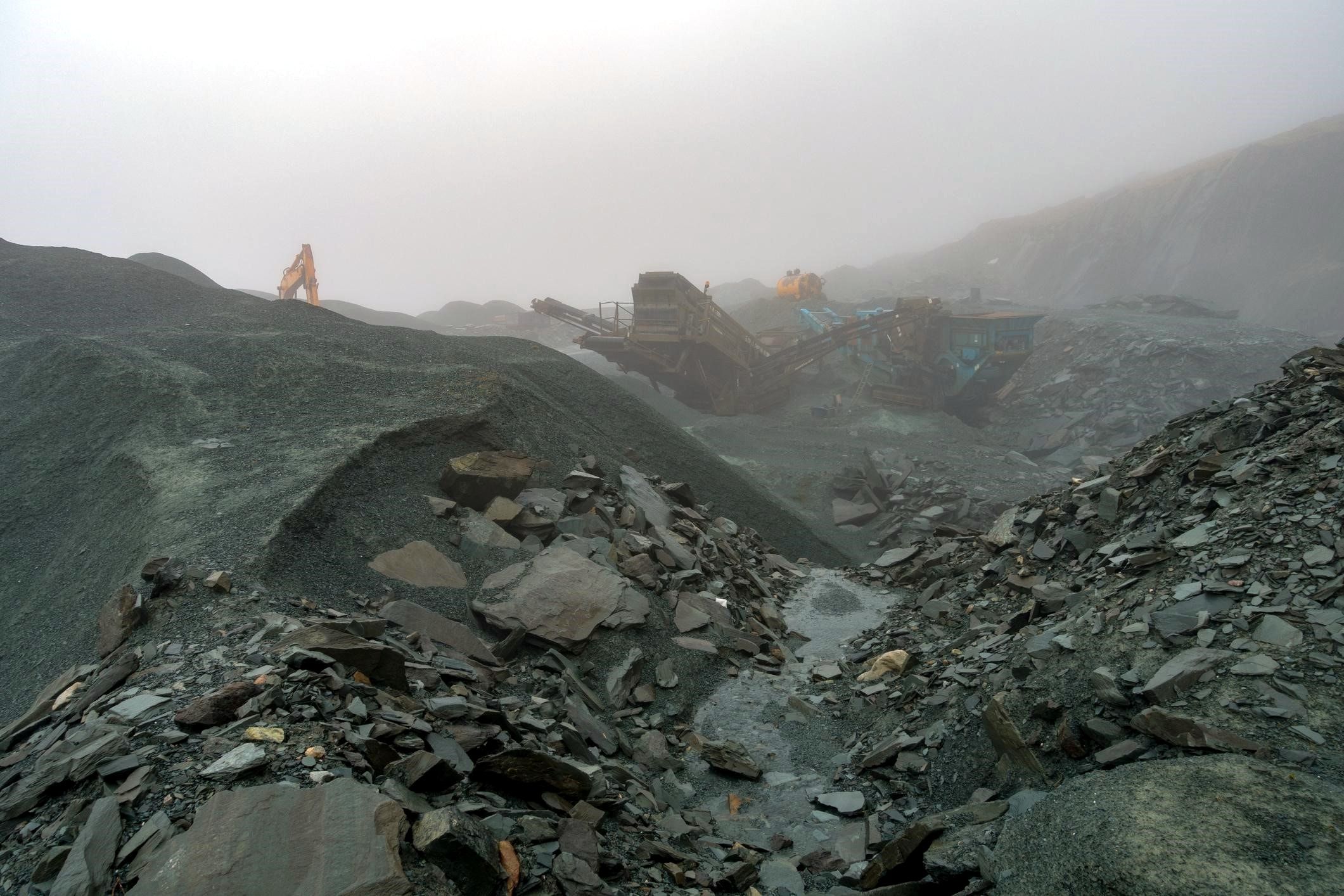 Working slate mine