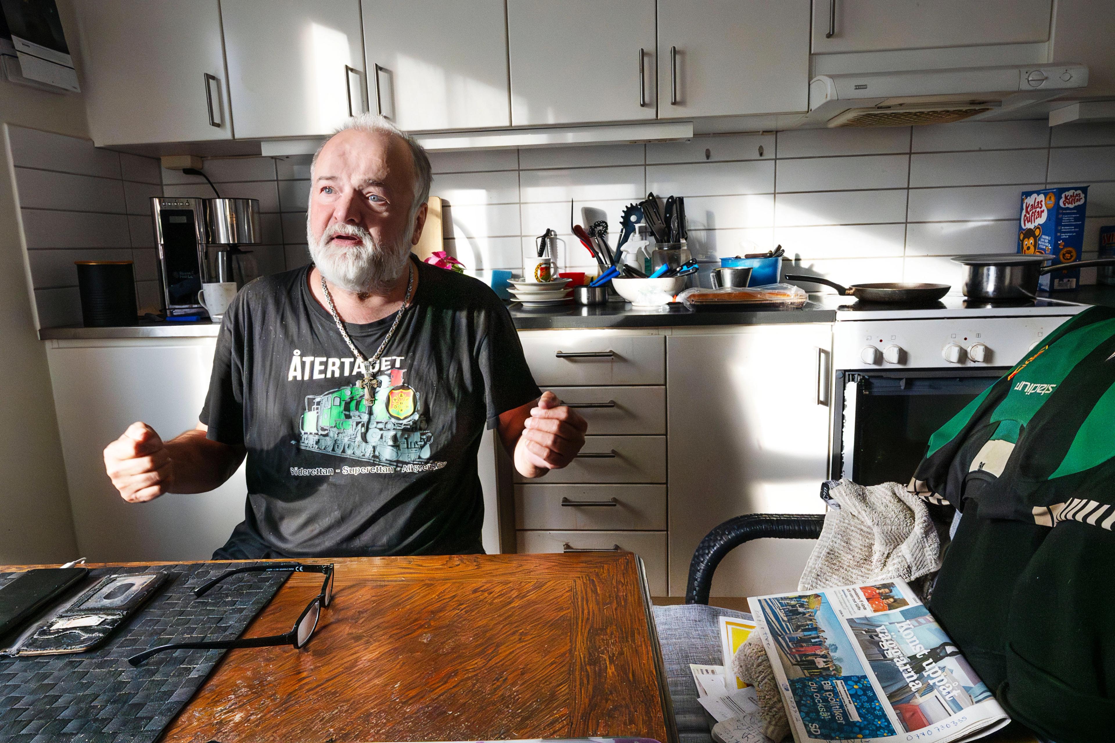 Uffe in his former home