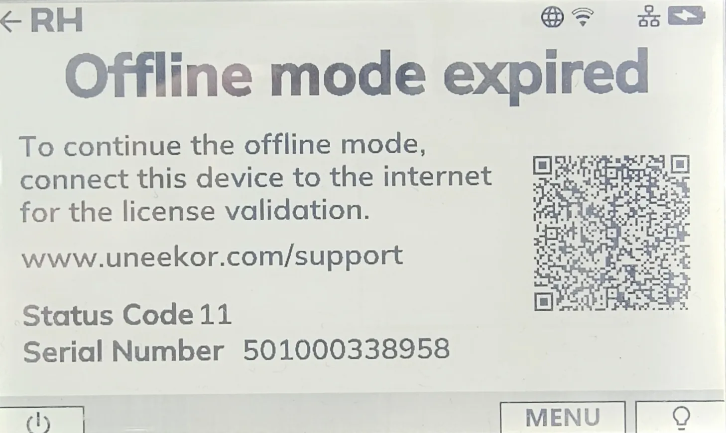 A device screen showing "Offline mode expired" and instructions to connect to the internet for license validation, along with a QR code, support URL uneekor.com/support, Status Code 11, and Serial Number 501000338958.