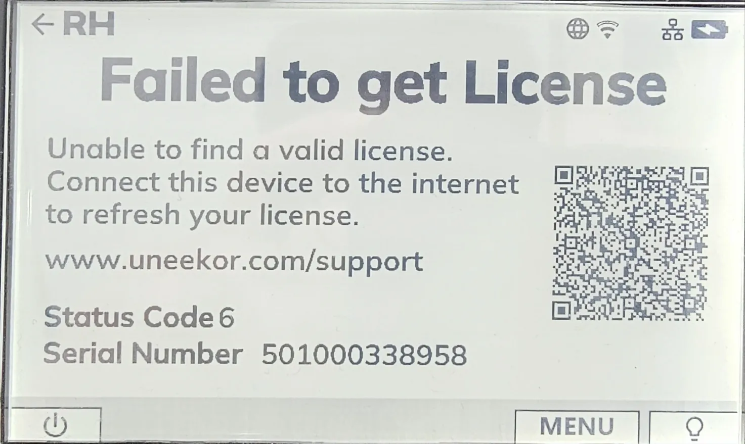 Screen displaying "Failed to get License" error, prompting internet connection, with a QR code, status code 6, and serial number 501000338958.