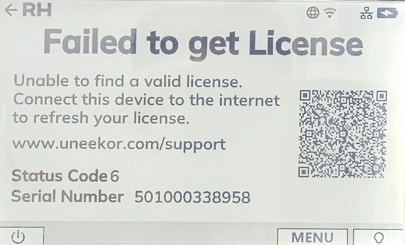 Screen displaying "Failed to get License" error, prompting internet connection, with a QR code, status code 6, and serial number 501000338958.