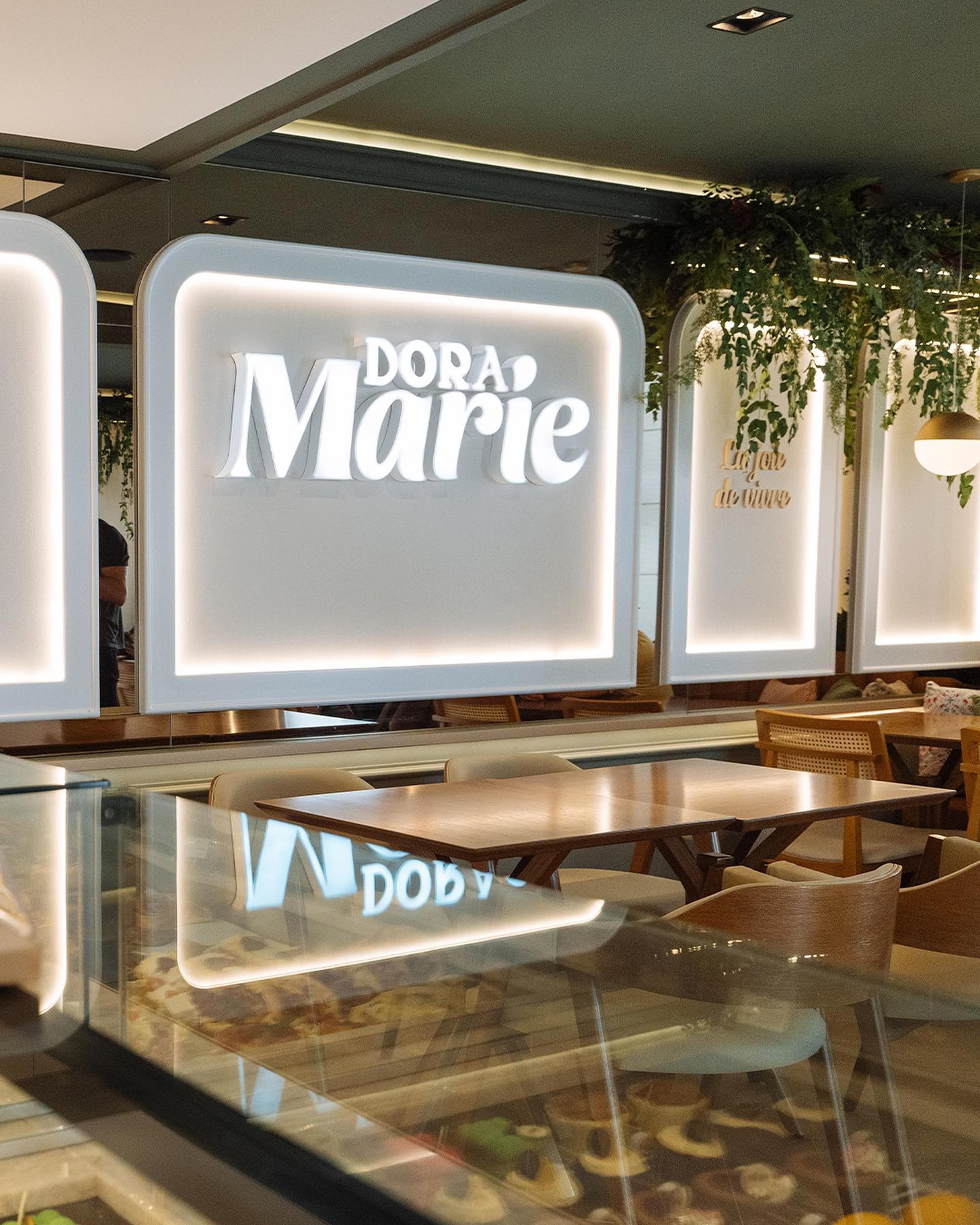 Dora Marie | branding e identidade visual