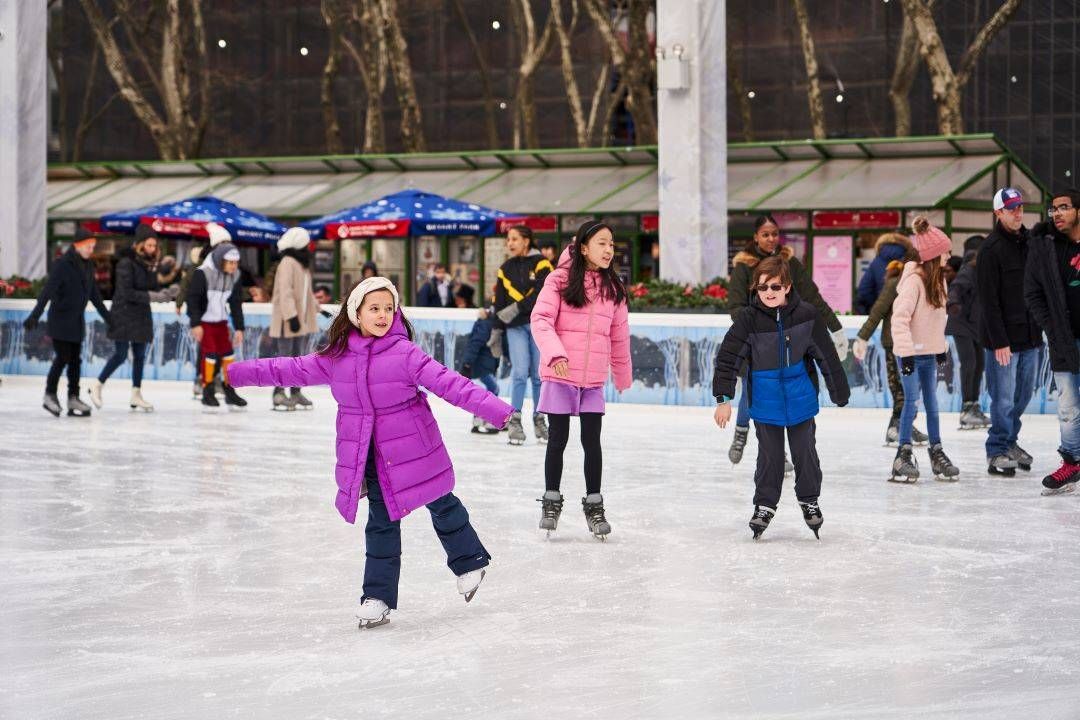 Bryant Park 冬季的冰上浪漫