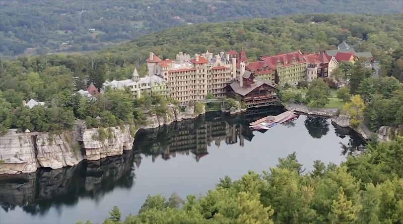 Mohonk 山野中的古山城