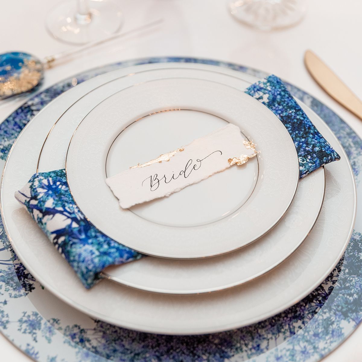 Charger placemat nametag