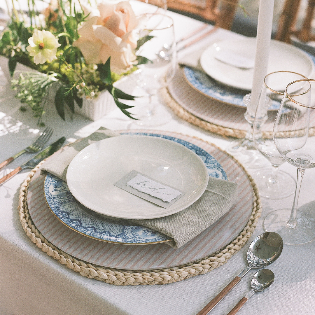 Placemats vs charger plates