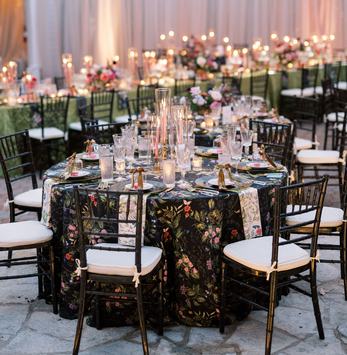 Napkins and pillows from the garden collection