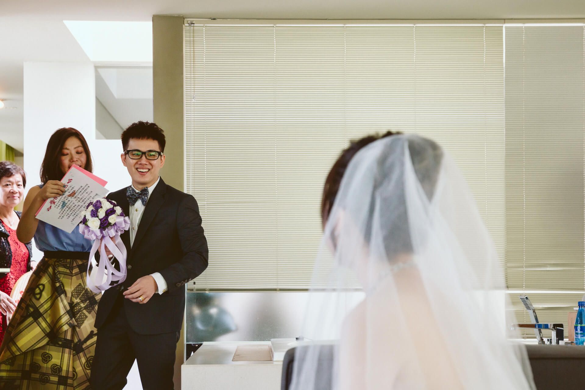 宜蘭小國生活婚禮紀錄：Jerry & Carrie 在清水模 Villa 展開的微醺美式婚禮