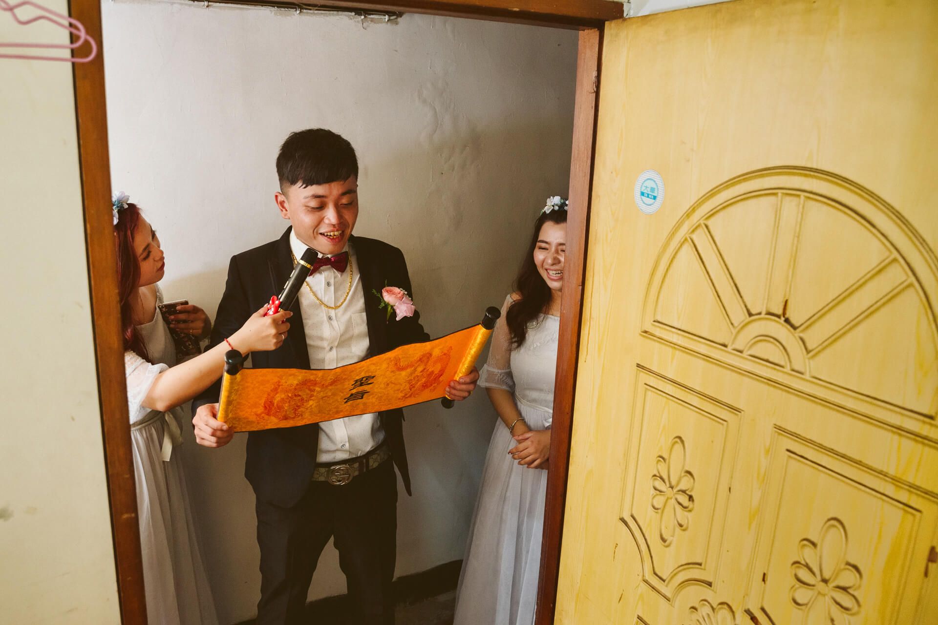 台中海港城國際宴會廳婚禮紀錄：Wei & Yi 在華麗百坪殿堂的璀璨幸福盛宴