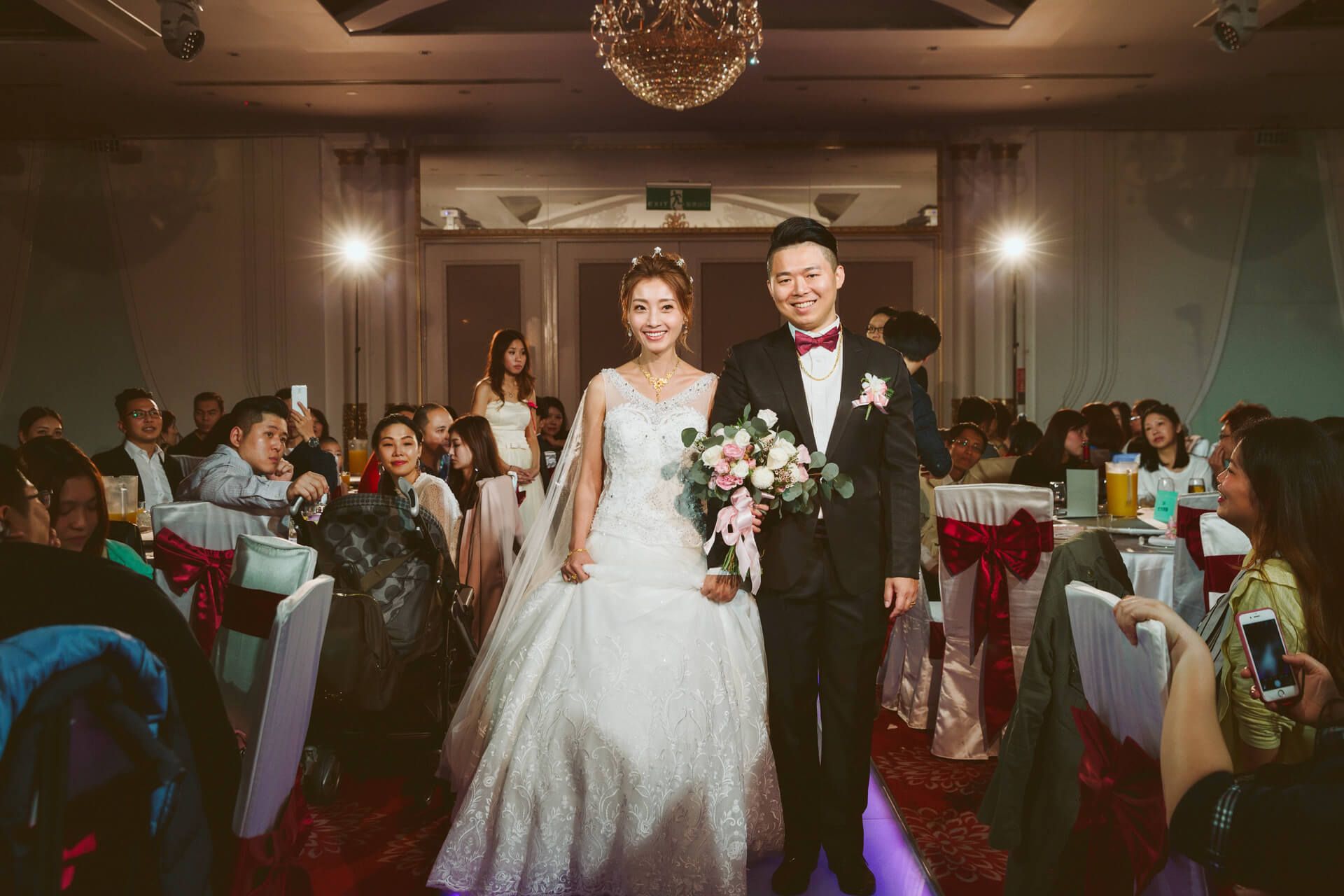 星靚點花園飯店婚禮紀錄：Paul & Nicole 在純白水晶教堂下的永恆誓言