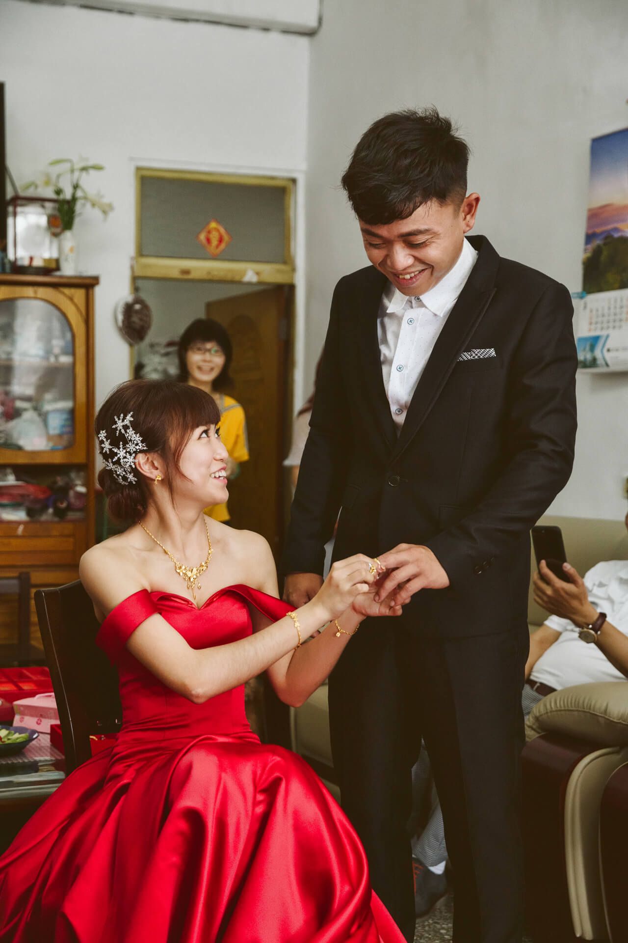 台中海港城國際宴會廳婚禮紀錄：Wei & Yi 在華麗百坪殿堂的璀璨幸福盛宴