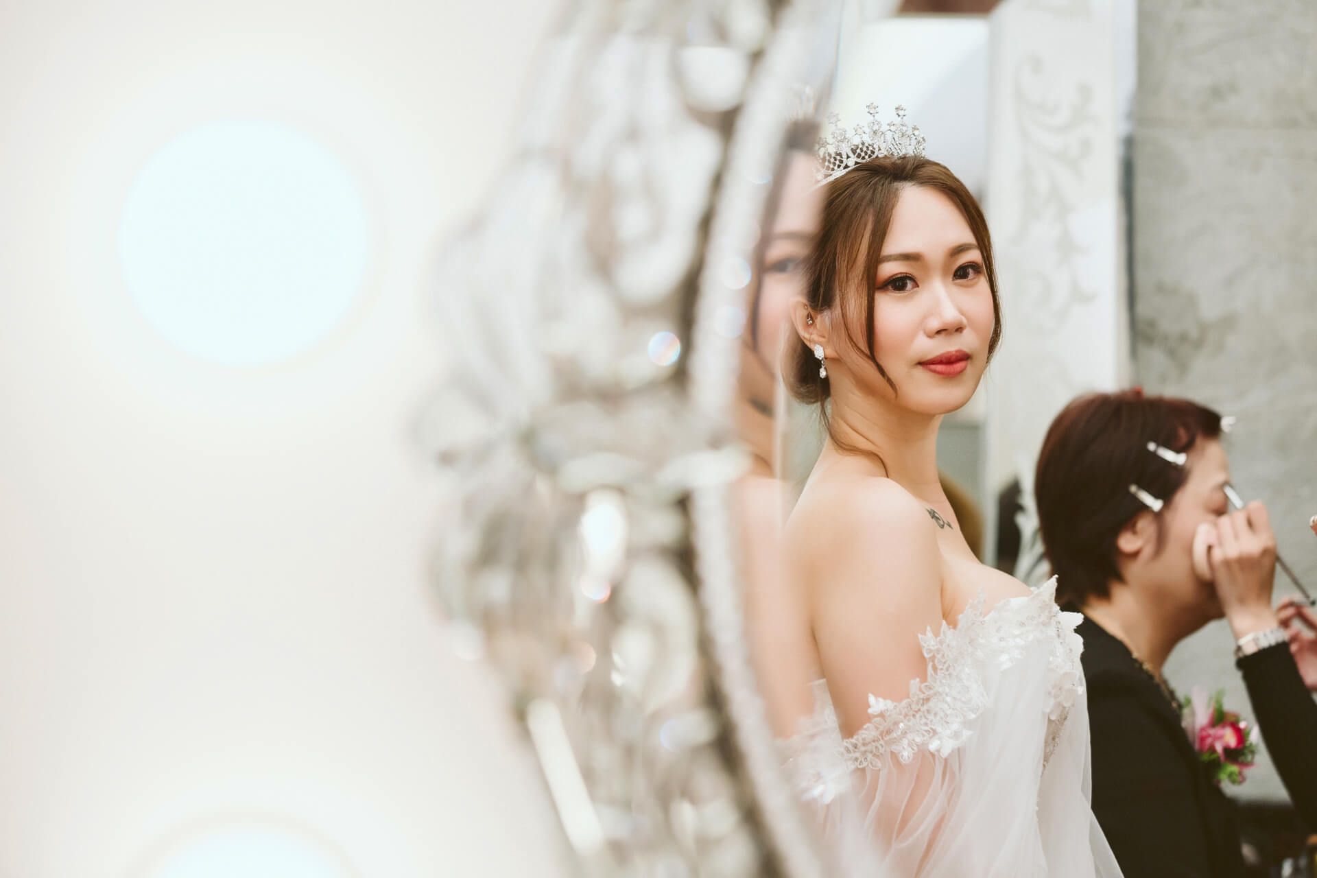 新北囍宴軒新板館婚禮紀錄：Eric & Elsa 在板橋核心綻放的輕奢愛情故事
