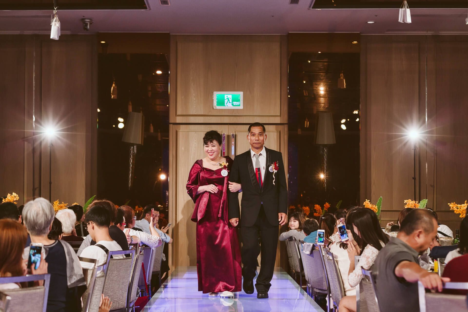新莊典華婚禮紀錄：Roger & Pei 在璀璨殿堂裡凝聚家族至親的永恆章節