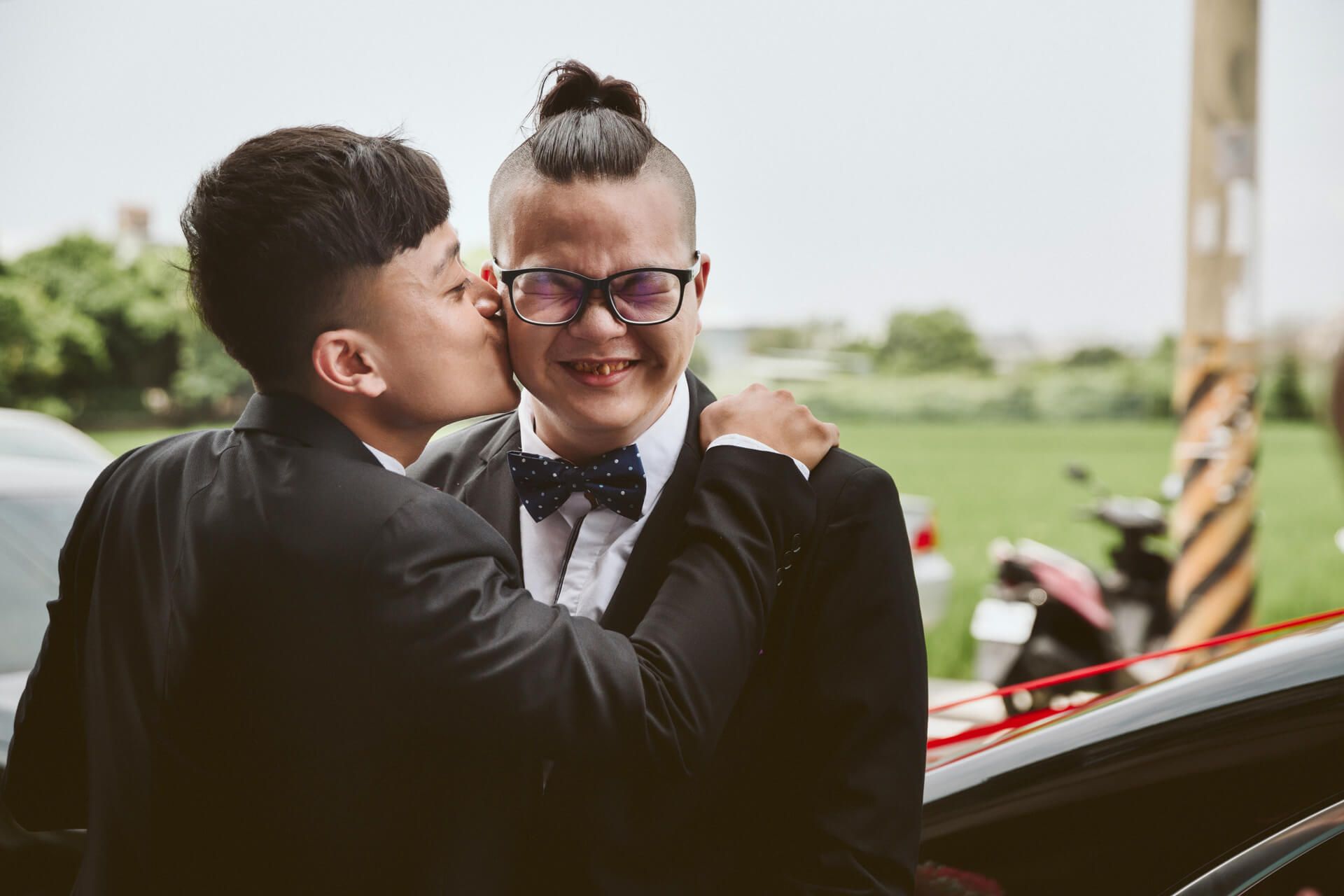 台中海港城國際宴會廳婚禮紀錄：Wei & Yi 在華麗百坪殿堂的璀璨幸福盛宴