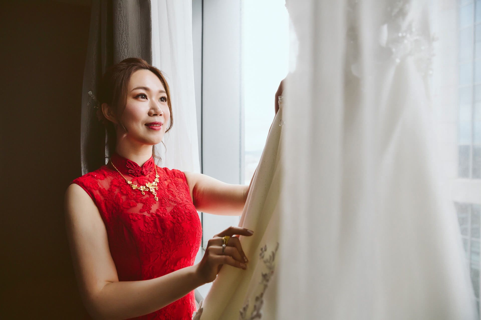 新北囍宴軒新板館婚禮紀錄：Eric & Elsa 在板橋核心綻放的輕奢愛情故事