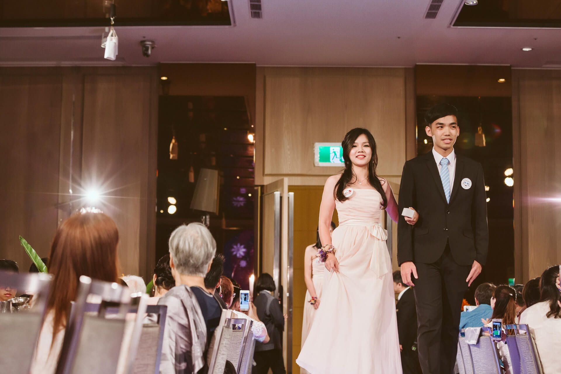 新莊典華婚禮紀錄：Roger & Pei 在璀璨殿堂裡凝聚家族至親的永恆章節