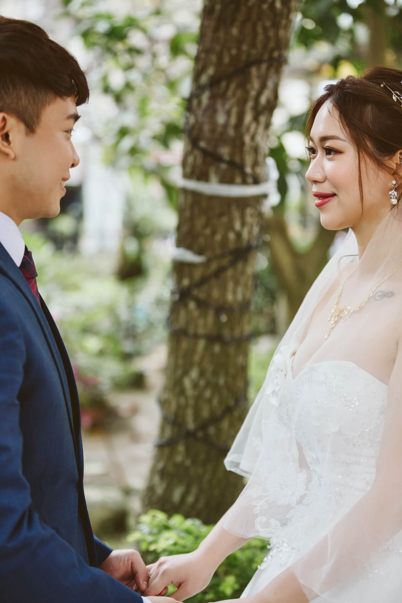 新北囍宴軒新板館婚禮紀錄：Eric & Elsa 在板橋核心綻放的輕奢愛情故事