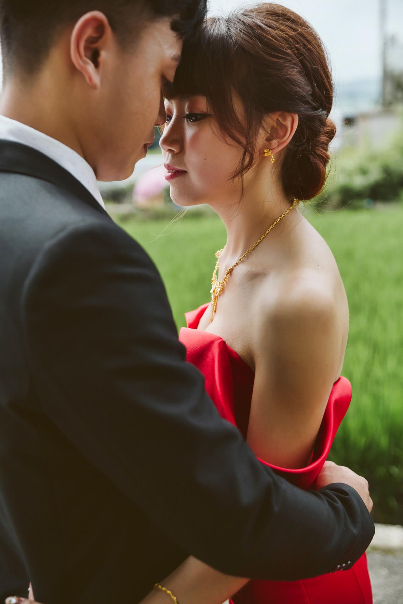台中海港城國際宴會廳婚禮紀錄：Wei & Yi 在華麗百坪殿堂的璀璨幸福盛宴