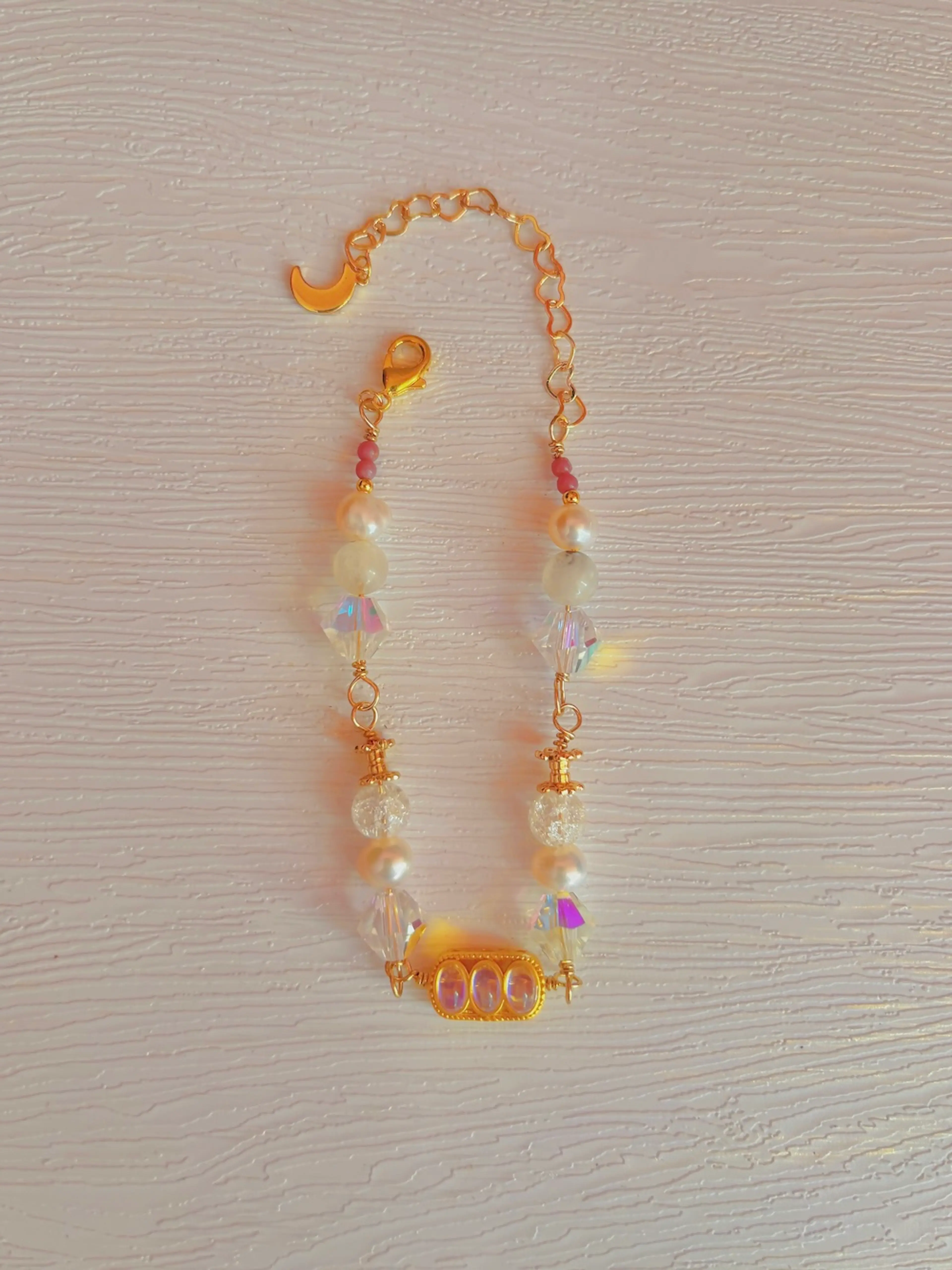 Enchanting Purity Bracelet thumbnail 3