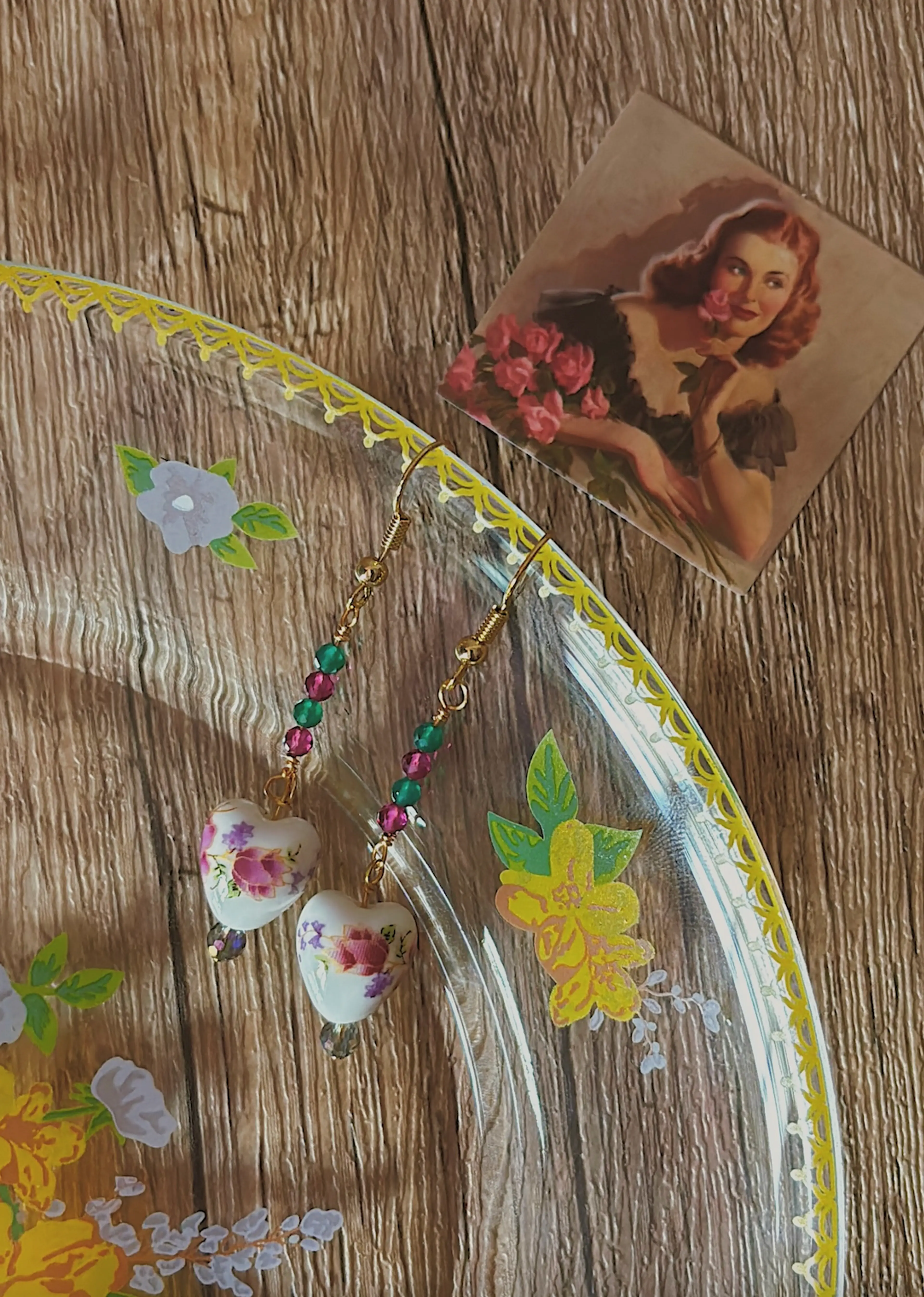 Porcelain Vintage Floral Heart Earrings (Purple)