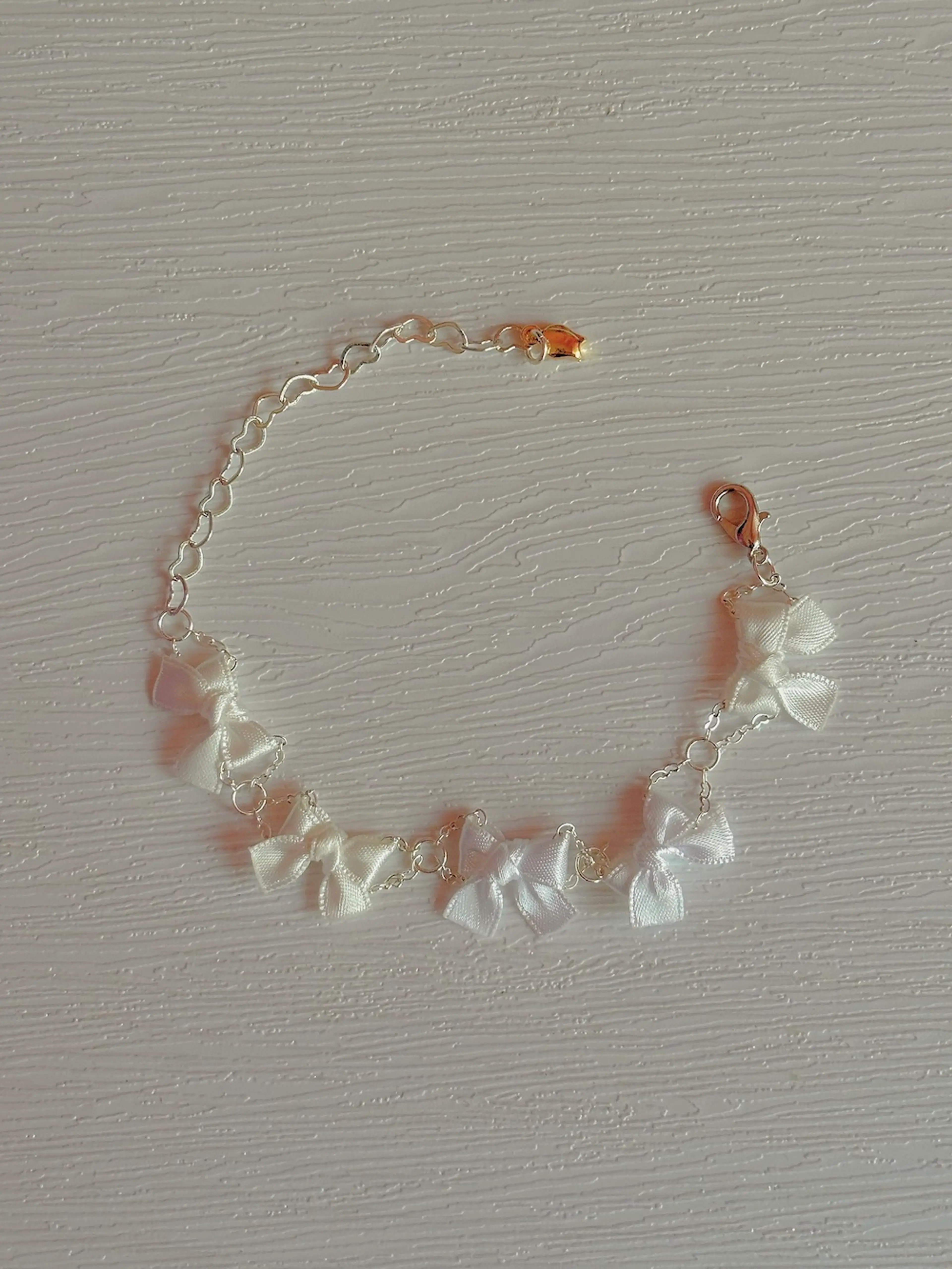 Mini Ribbon Bracelet (White) - Silver Chain