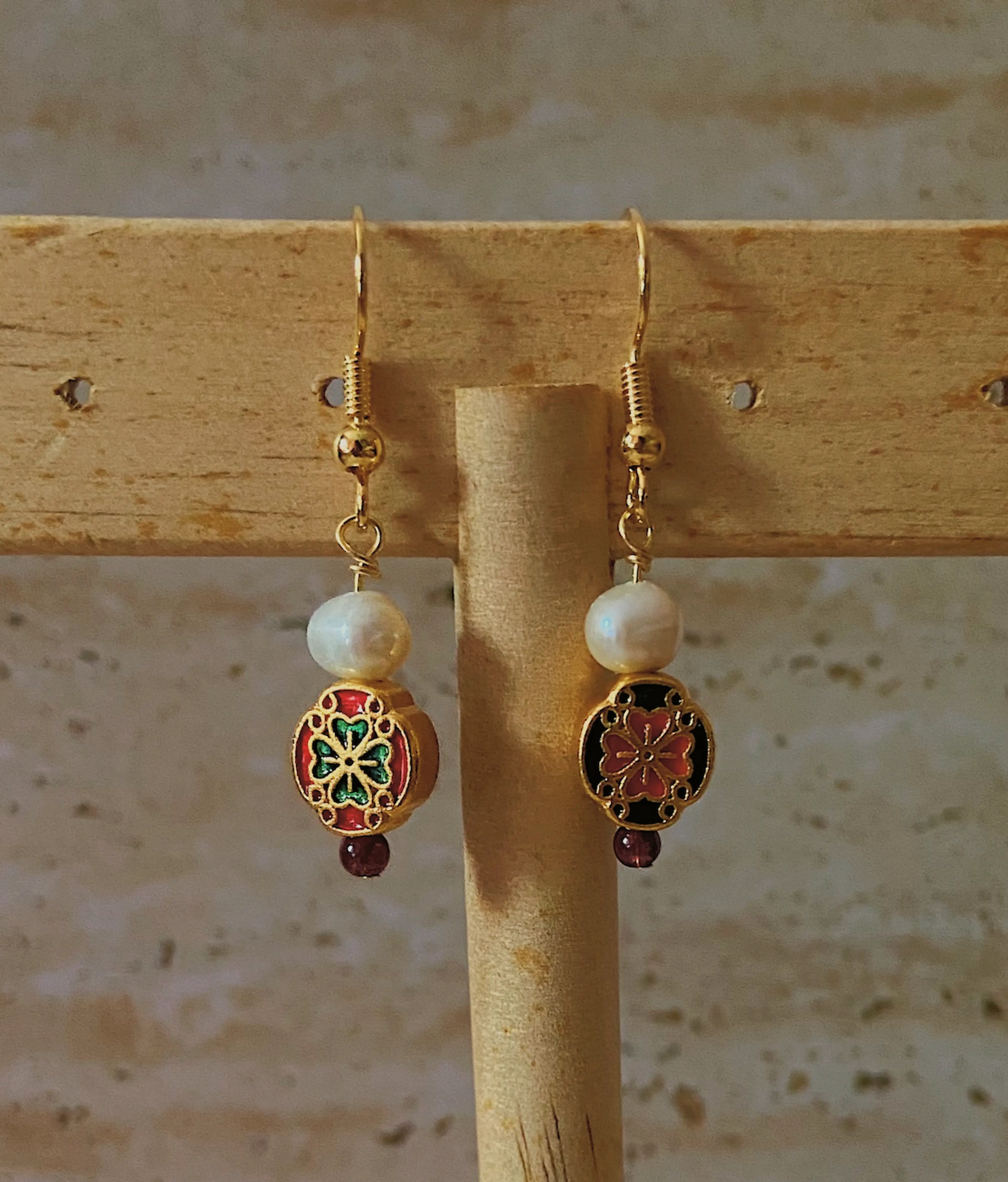 Round Flower Earrings (Reversible Charm)