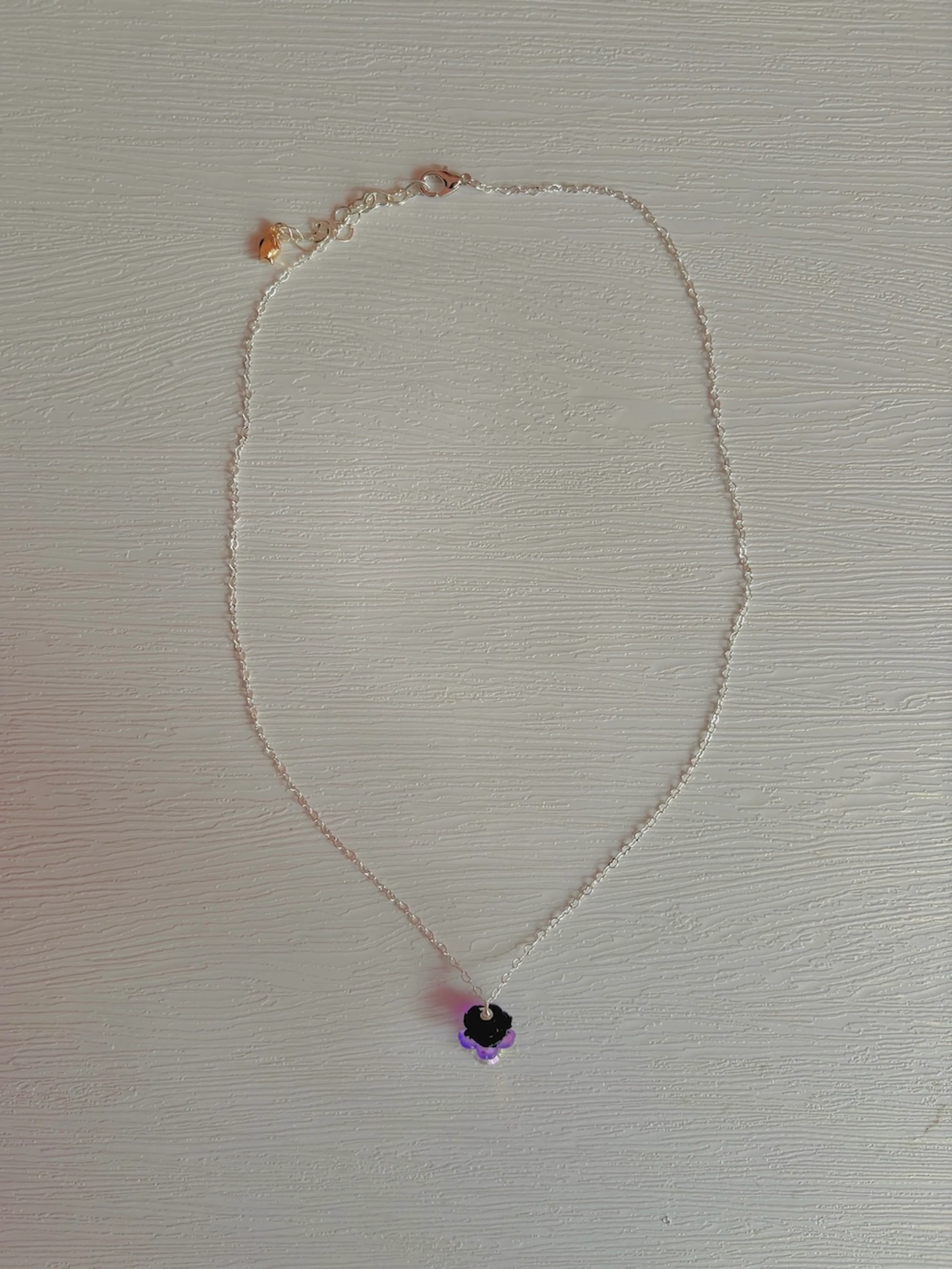 Tiny Flower Necklace (Nocturne) thumbnail 2