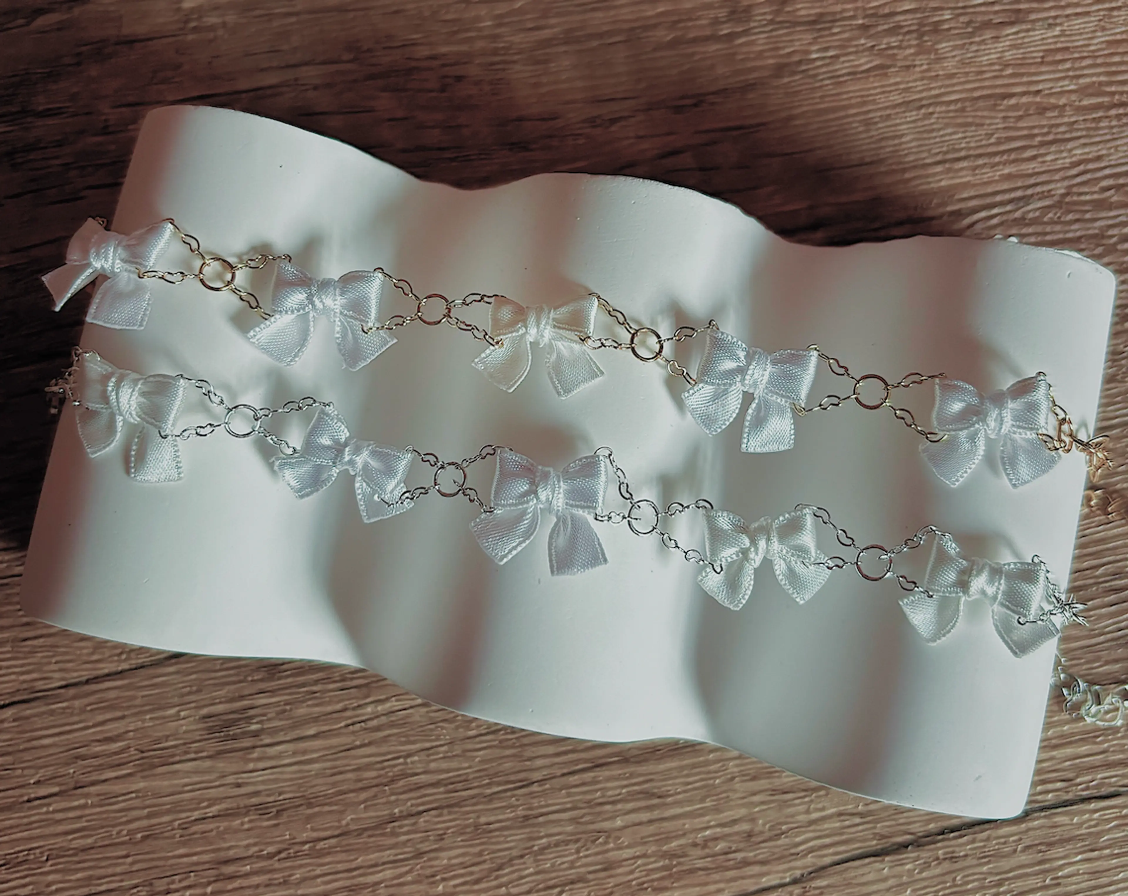 Mini Ribbon Bracelet (Casper) - Silver / Gold Chain