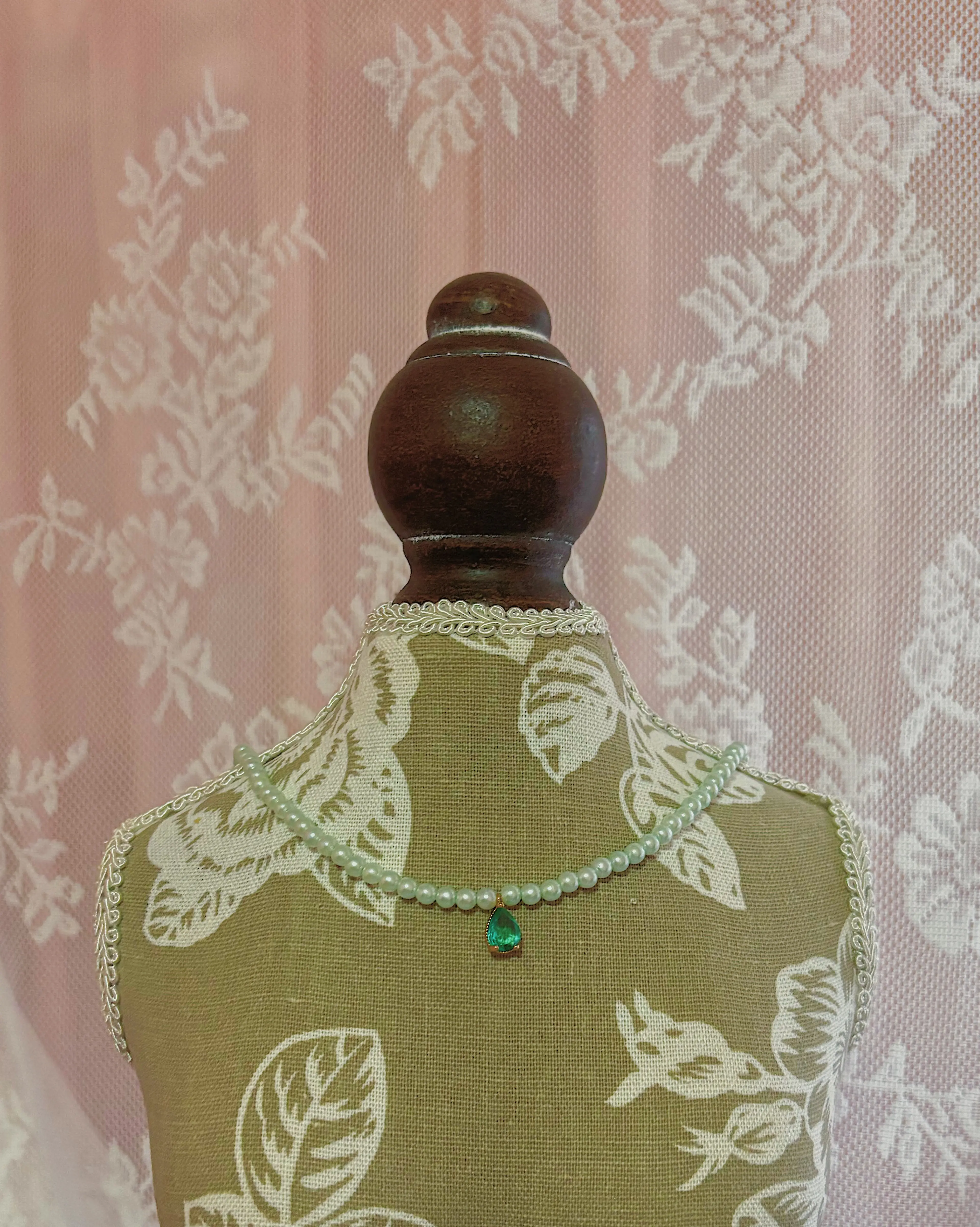 Pearlescent Beads Necklace (Mint)