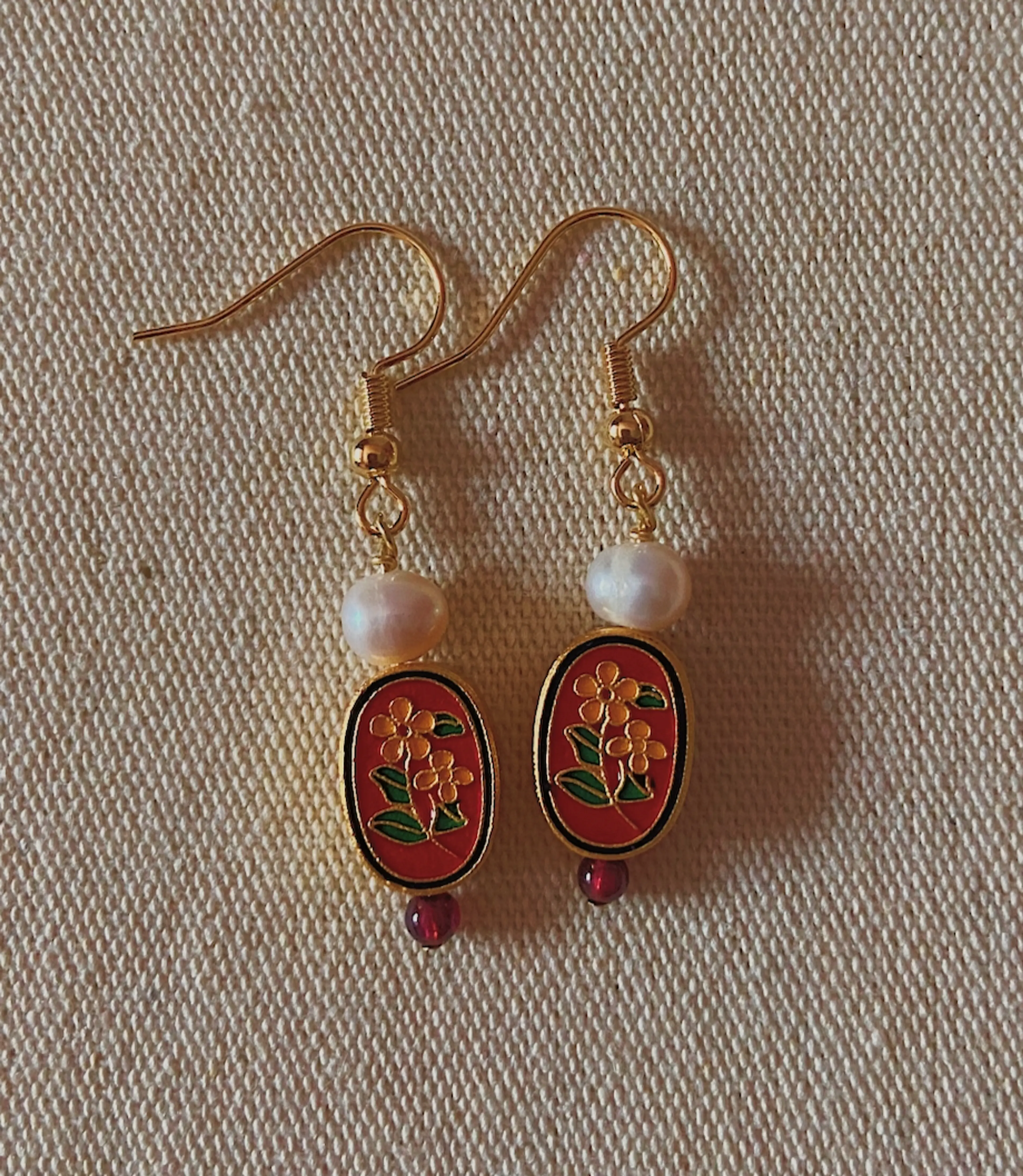 Vintage Elegance Earrings (Reversible Charm)