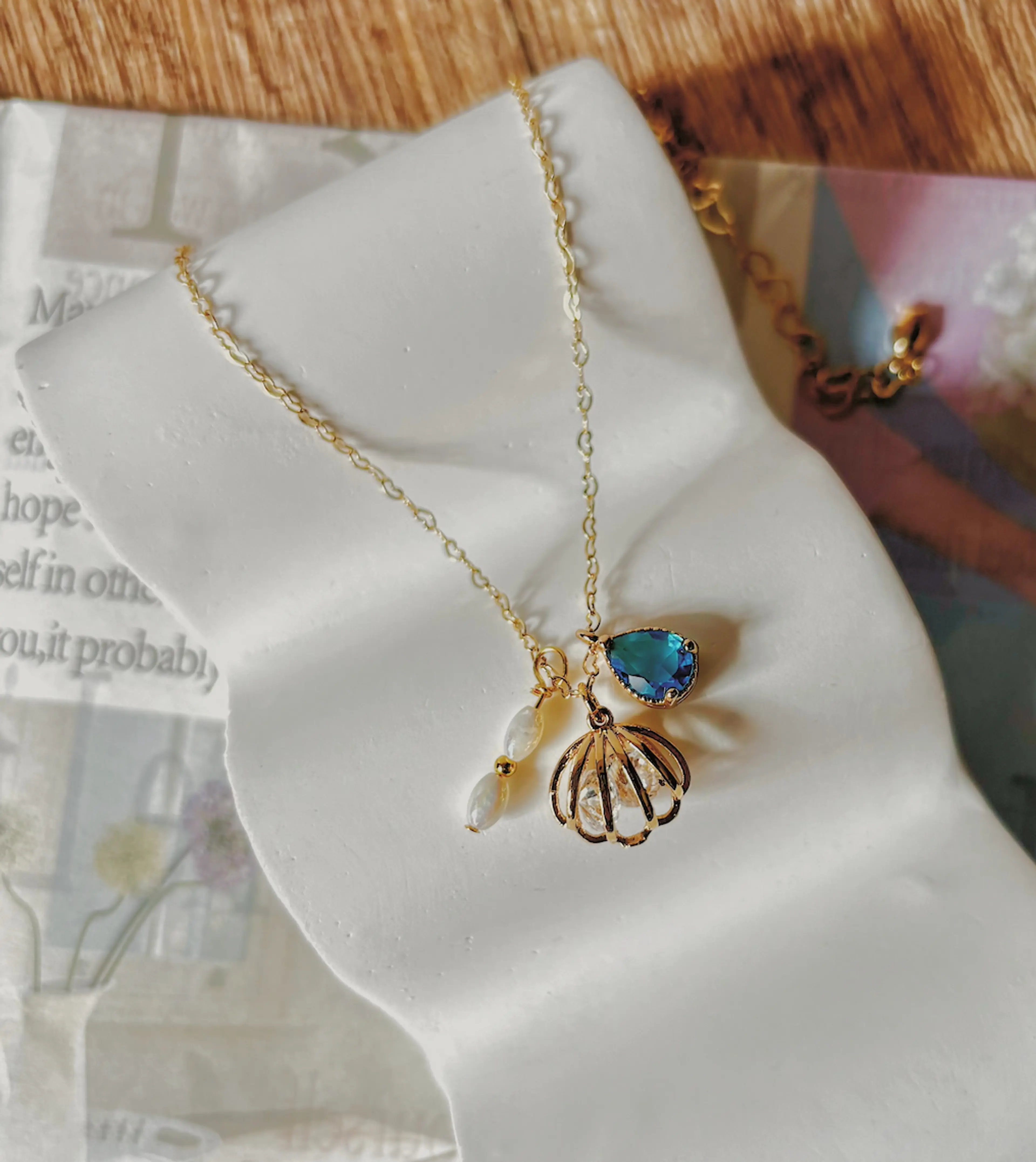 Mermaid Glow Necklace