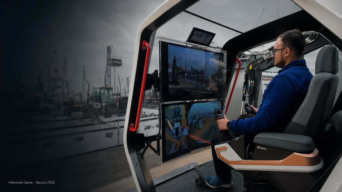 Live camera feeds from the machine on the Opera station's displays at Bauma 2022.