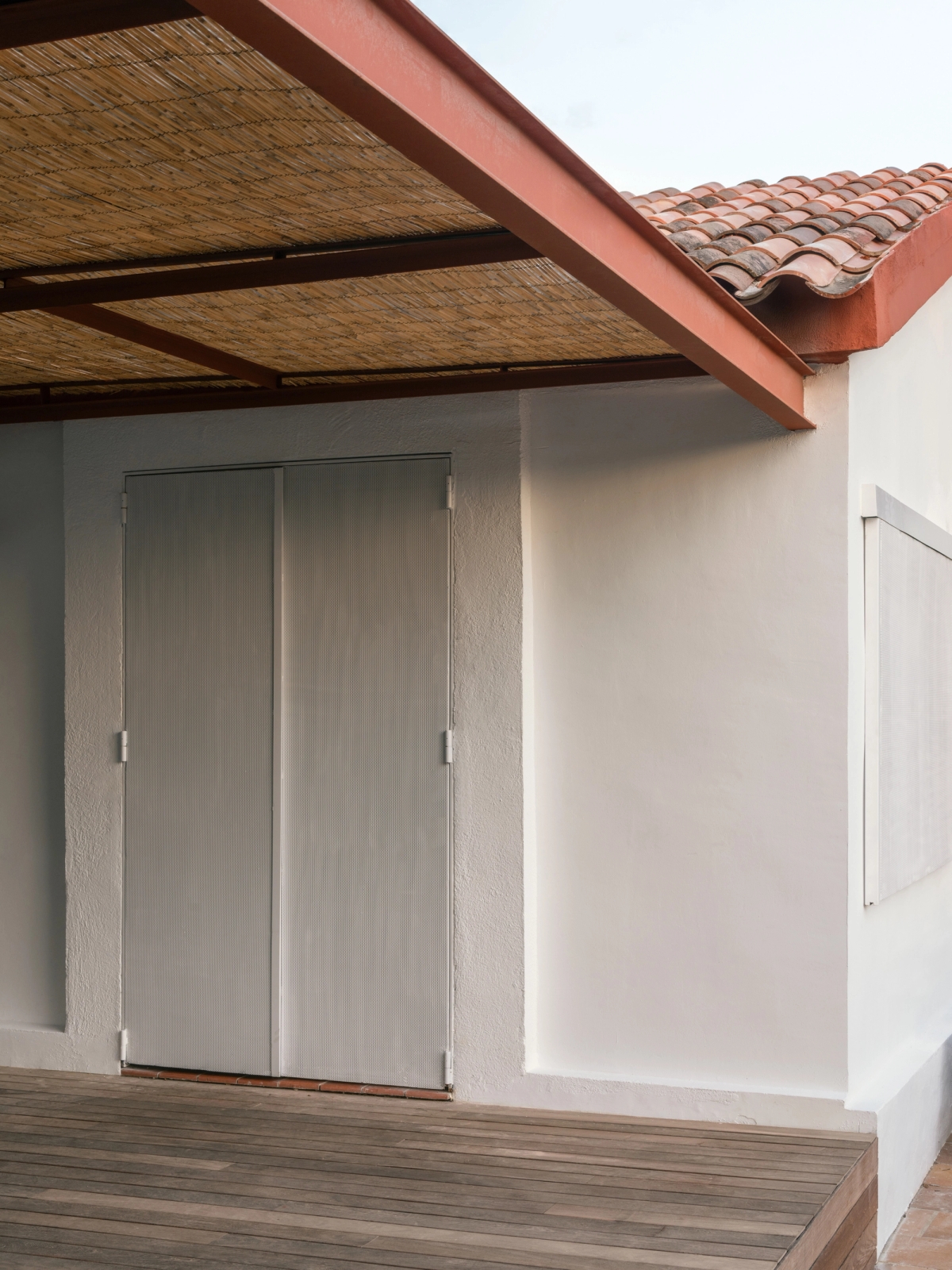 House for a Painter — 15