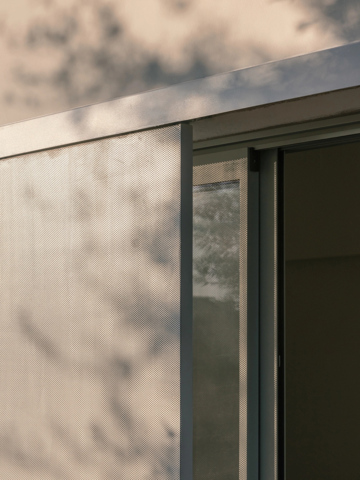 House for a Painter — 14