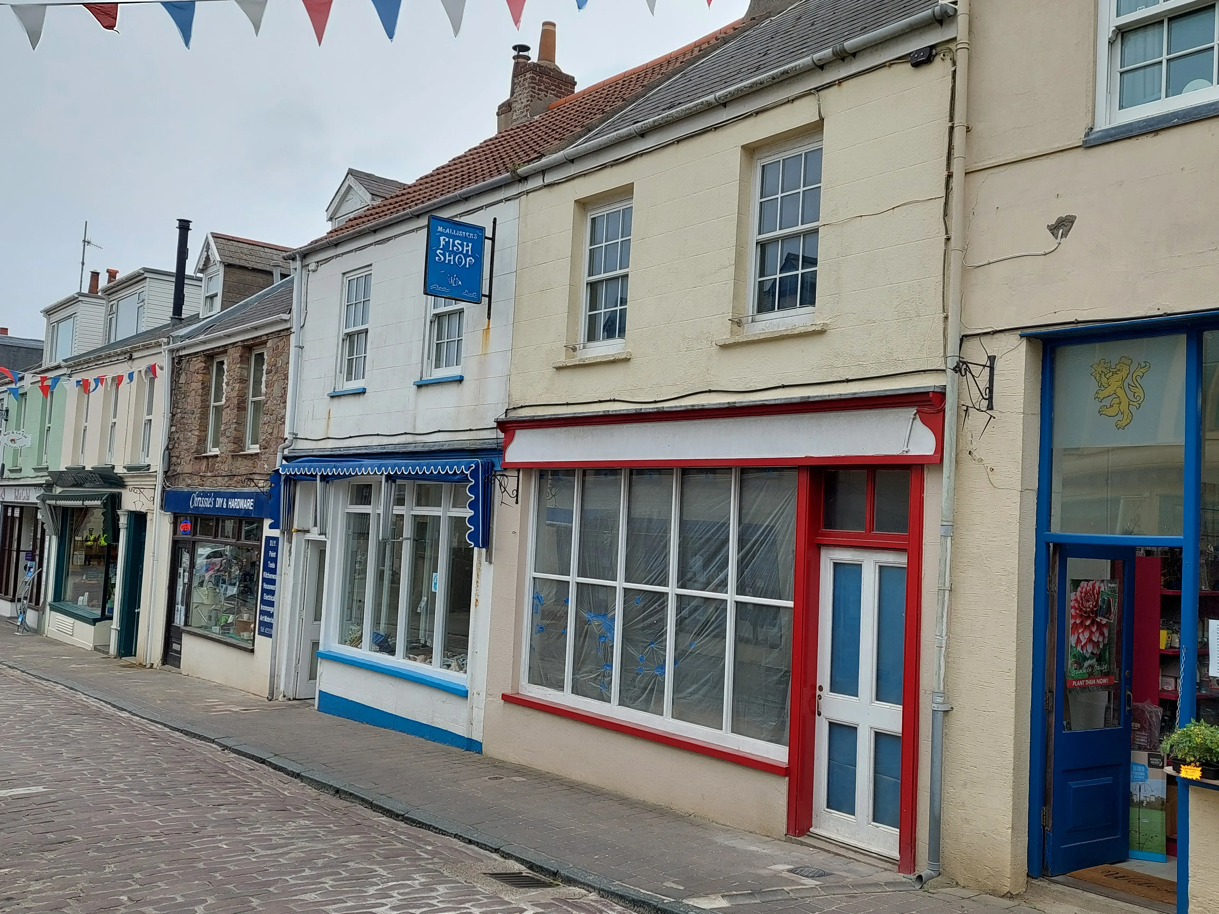 7 Victoria Street