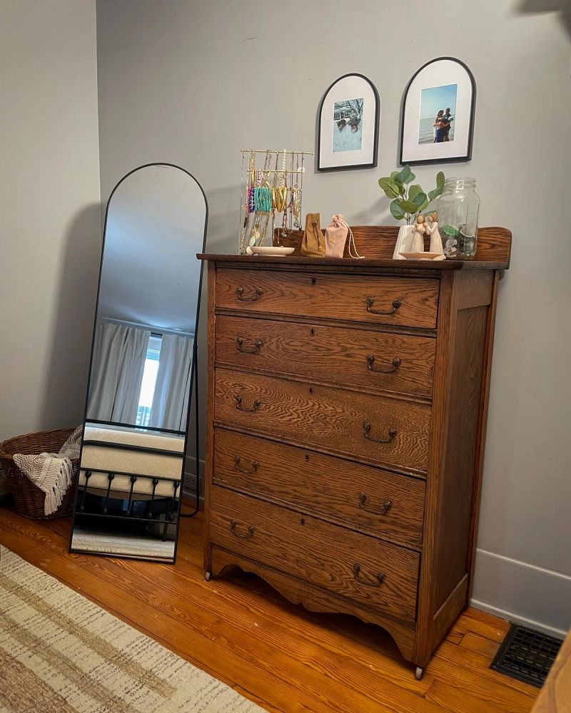 Calm bedroom retreat — view 17