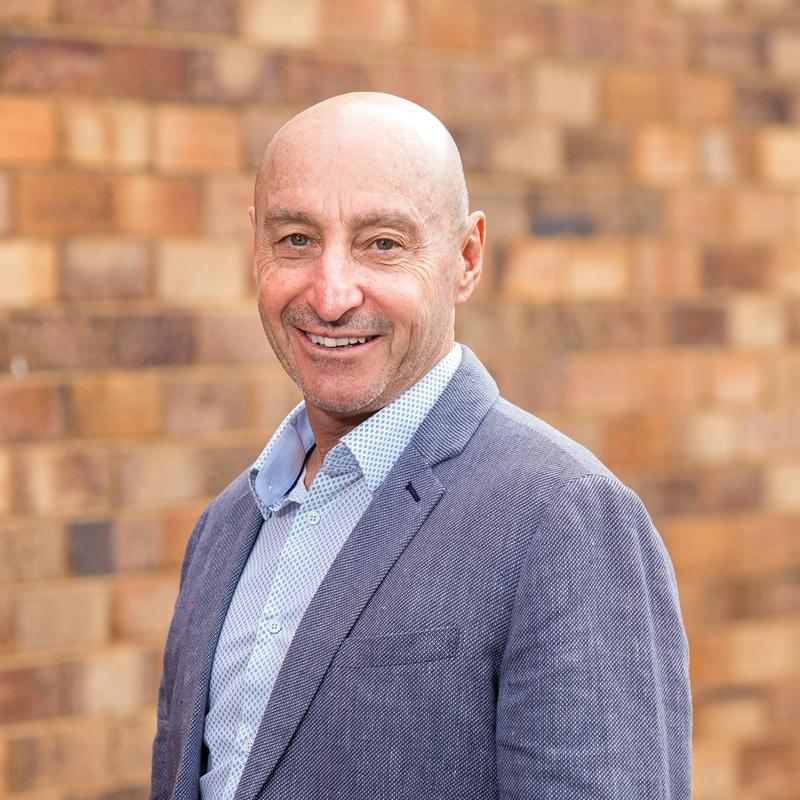 Paul Hilton