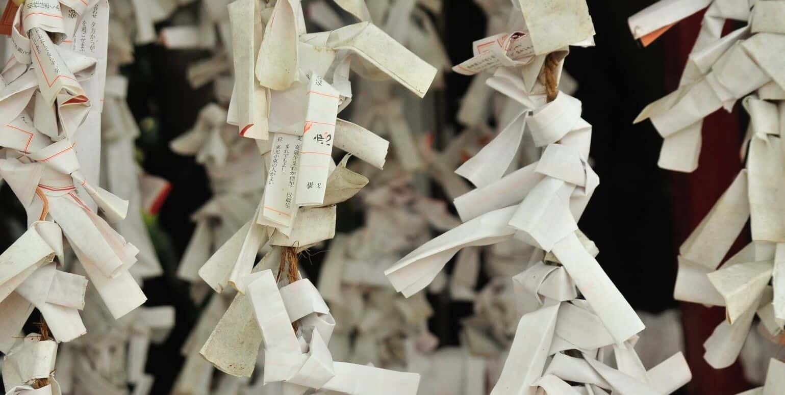 Did you know half of global companies still use paper to manage the supply chain?