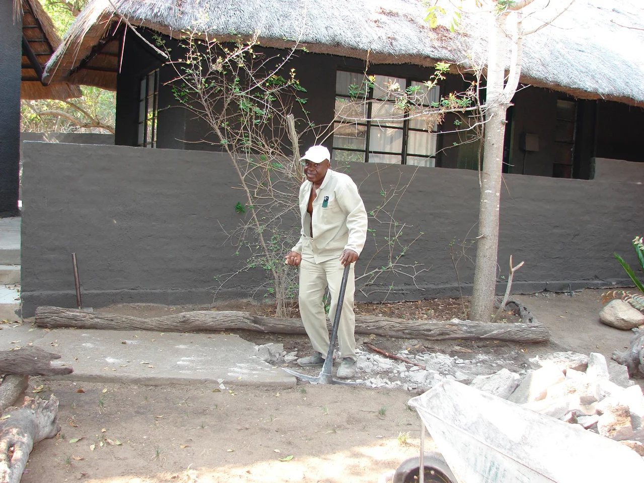Chitwa Chitwa Groundskeeping