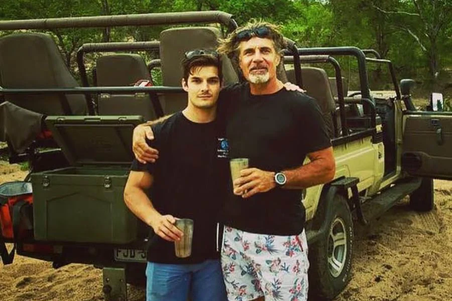 Chitwa Chitwa Guests Enjoying Refreshments